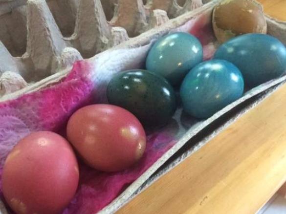 Naturally dyed Easter Eggs
