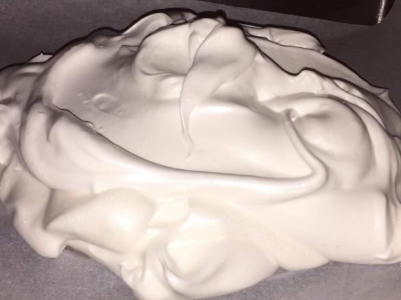 Egg Free Pavlova (made with Chick Pea Water)