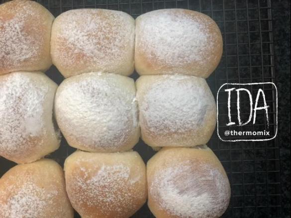 Fluffy Hakkaido Snow Bun