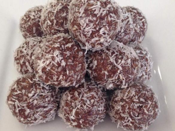 Cacao bliss balls