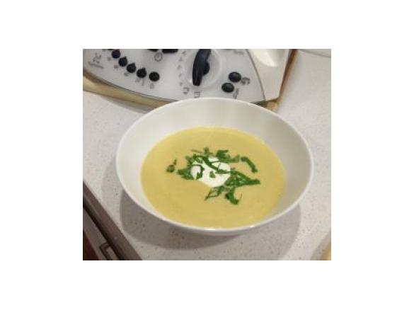 Spicy Cauliflower and Leek Soup