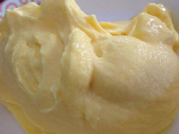 Instant Mango Soft Serve Ice Cream (sugar free, dairy free)
