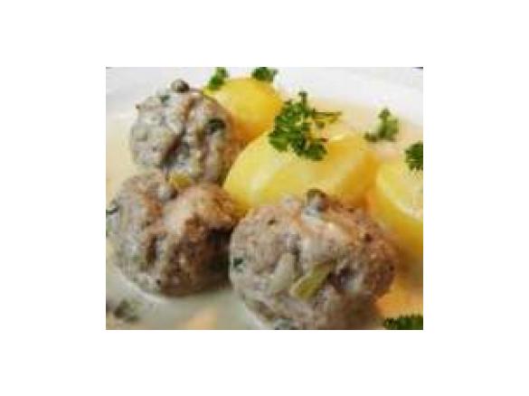 Koenigsberger Meatballs with caper sauce
