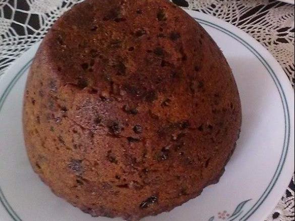 Easy Christmas pudding  with vegan options
