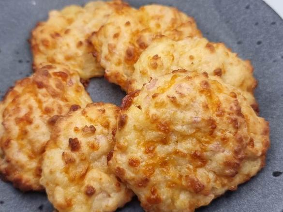 Cheese and Bacon Puffed Bites