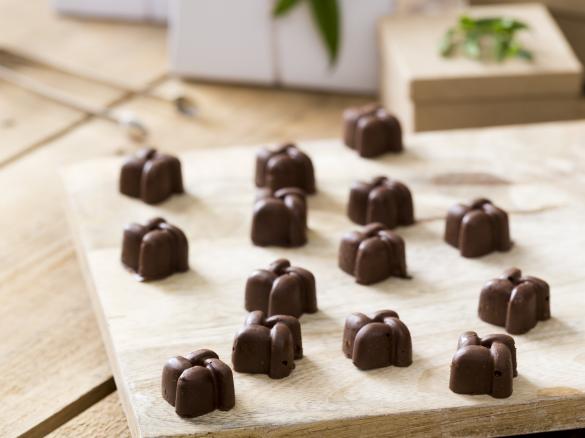 Chocolate hazelnut kisses