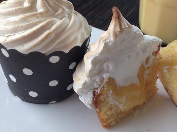 Lemon Meringue Cupcakes 