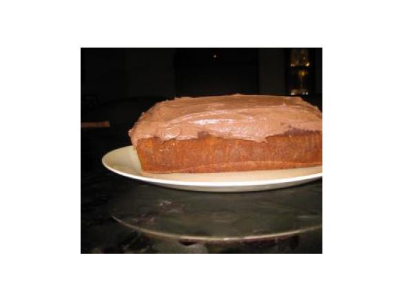 EASY BANANA CAKE WITH CHOCOLATE FROSTING
