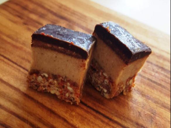 Raw Salted Caramel Slice