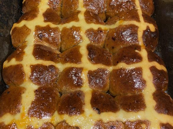 Sourdough hot cross buns