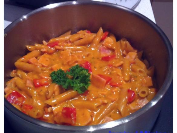 Creamy Bacon and Capsicum Pasta