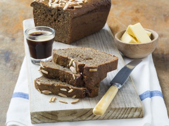 Fennel, date and nut bread