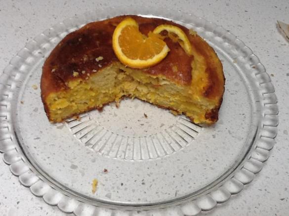 Whole orange and yoghurt cake