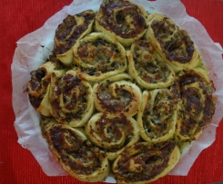 SUPREME PIZZA SCROLLS