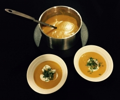 Curried pumpkin and sweet potato soup