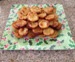 Mozzarella and caramelised onion risotto cakes