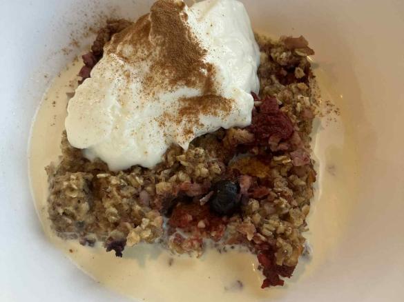 Apple, Berry, Flaxseed and Almond Baked Oatmeal