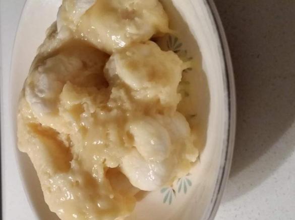 Marshmallow Flavoured Ice Cream