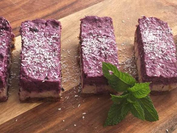 Raw Blueberry Cheesecake