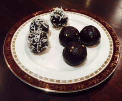 Protein Balls plus supergreens