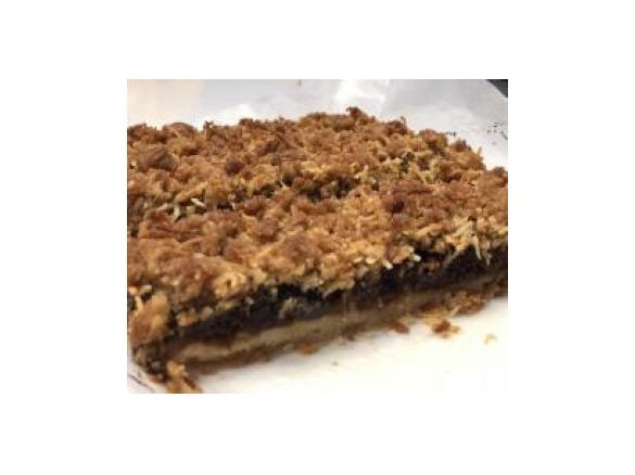 Apricot crumble slice (AWW)