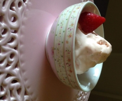 Easy Strawberry Cheesecake IceCream