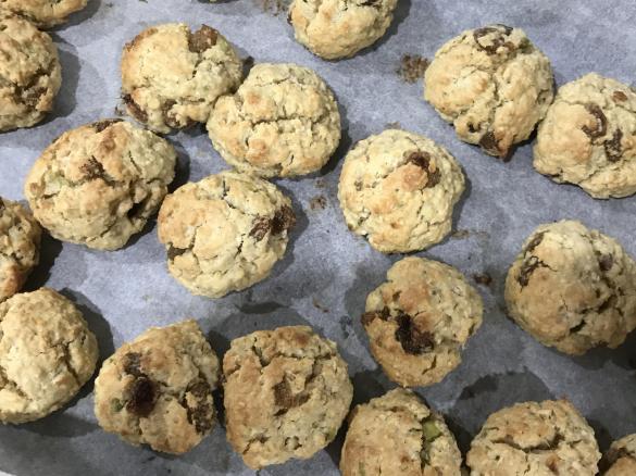Apple, Oat & Sultana cookies