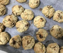 Apple, Oat & Sultana cookies