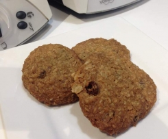 Spicy Oatmeal Raisin Cookies
