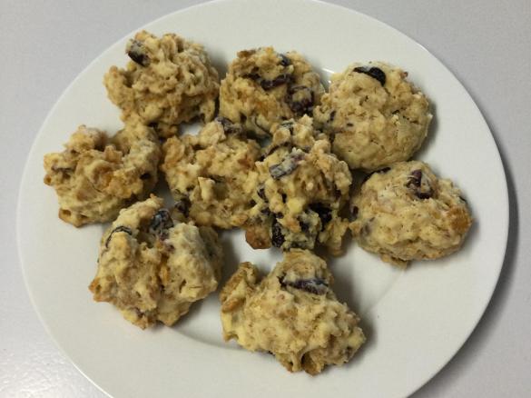 CRANBERRY AND CORNFLAKE COOKIES