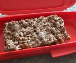 Macadamia, Apricot and White Chocolate Muesli Bar