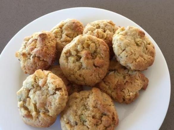 Cornflake & Pistachio Cookies