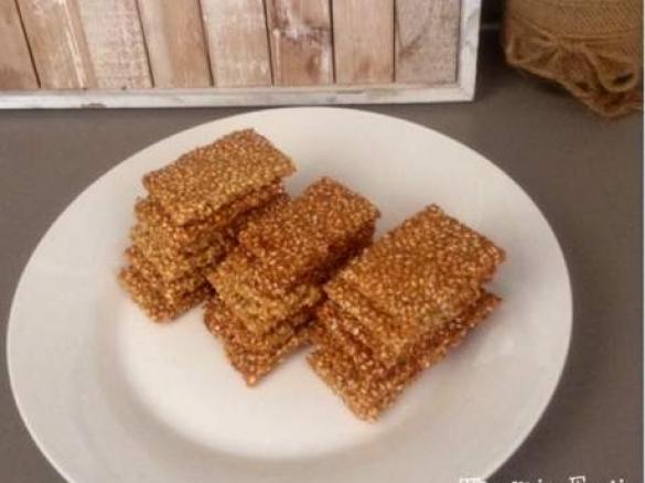 Simple Sesame Snaps (nut free, grain free, gluten free, refined sugar free, egg free, dairy free)