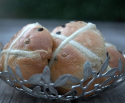 Ultimate Hot Cross Buns