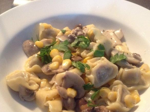 Tortellini white mushroom and corn sauce 