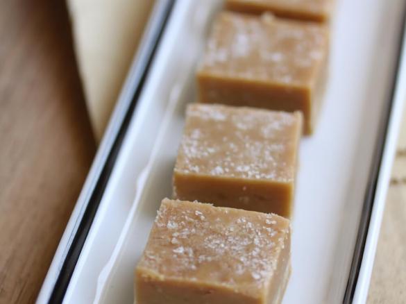 5 Ingredient Easy peasy Salted Caramel fudge