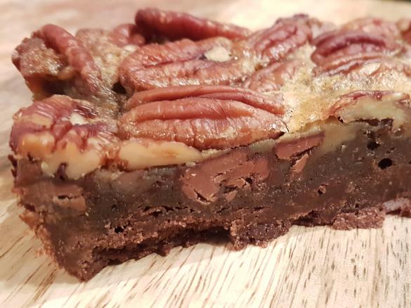 Choc Pecan Slice