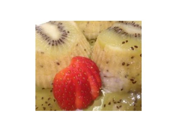 Steamed Kiwi Puddings with Kiwi Glaze