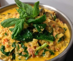 Creamy, Tomato & Zucchinni Sauce