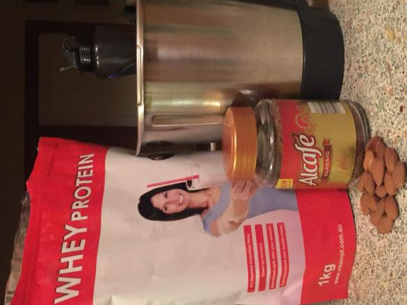 Mocha Breakfast Smoothie