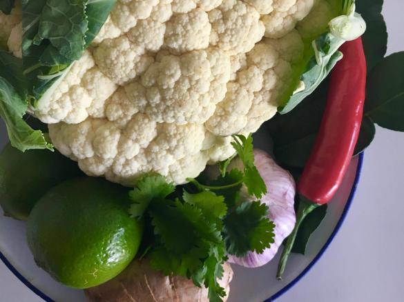 Thai Curry with Cauliflower Rice and Veg
