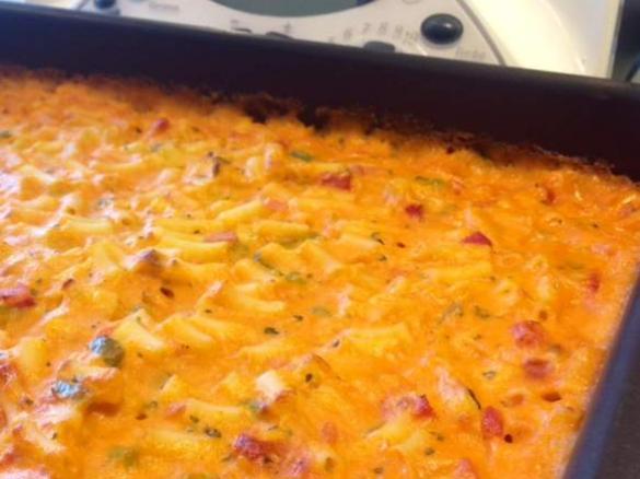 Nan's Macaroni Cheese - with optional extra veggies