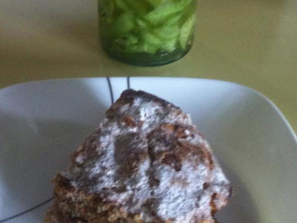 Apple pie cake + apple cider vinegar