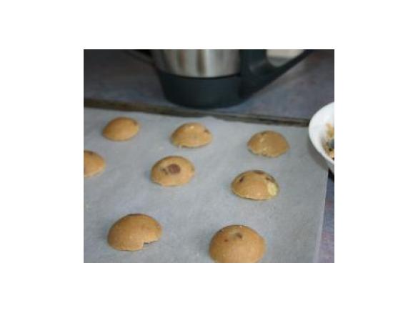 Crunchy Choc Chip Cookies