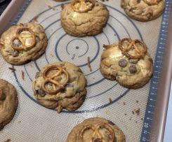 Baz’s Chocolate Chunk Pretzel Cookies