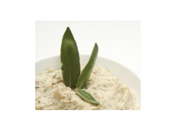 White Bean with Roasted Garlic Dip