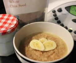 Apple, cinnamon & chia seed porridge