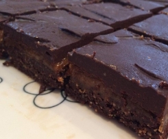 Raw Vegan Chocolate Caramel slice