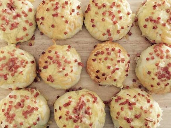  Bacon & Cheese Rolls