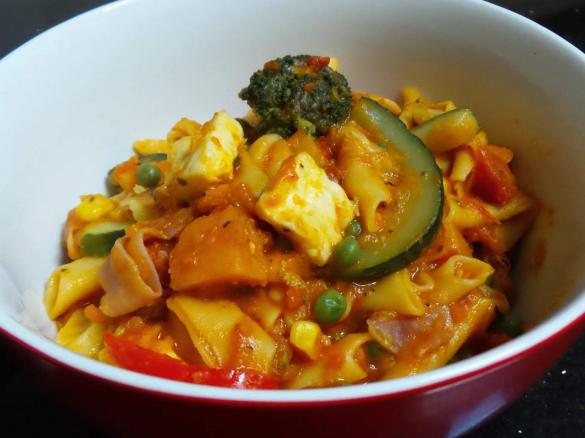 Hunters Haloumi, Ham & Veg Tomato Pasta